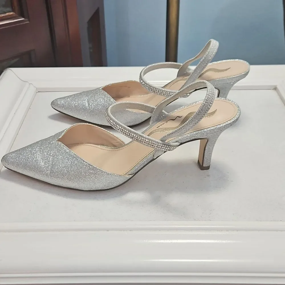 Nina Billie Silver Glitter Heels Size 7.5M